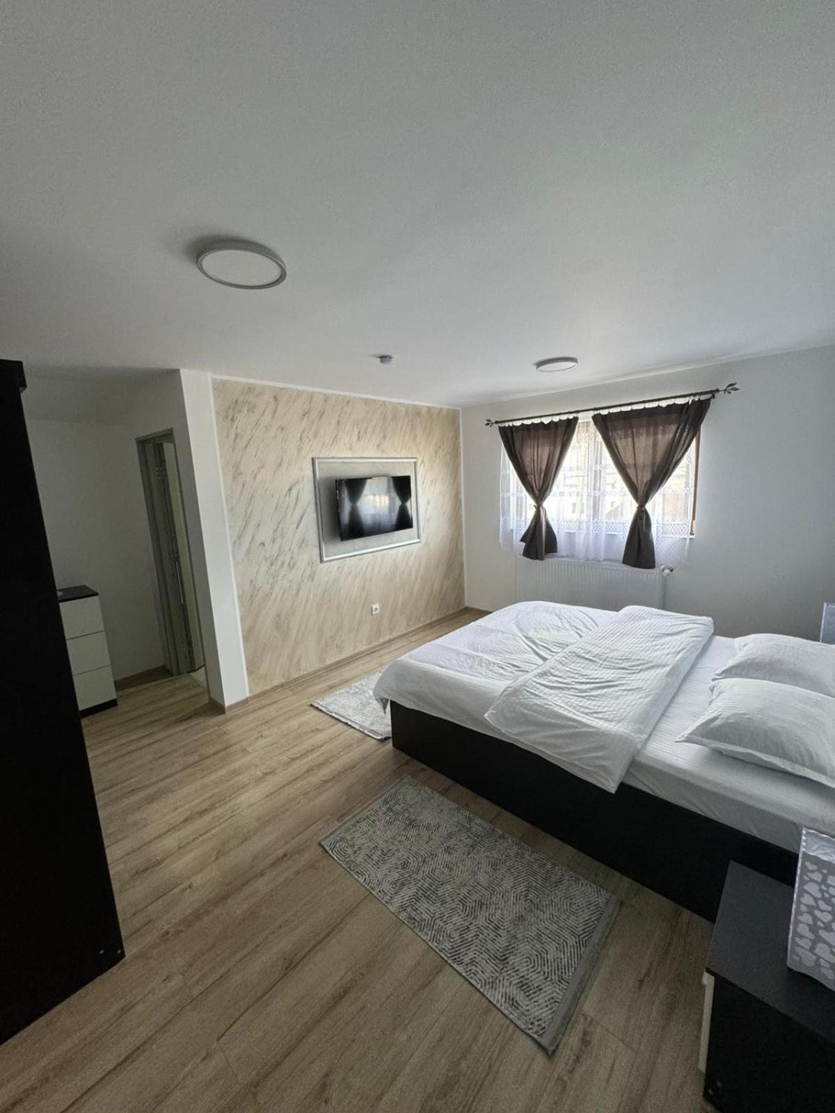 Popasul Din Vale Hotel มุยเซ ภายนอก รูปภาพ